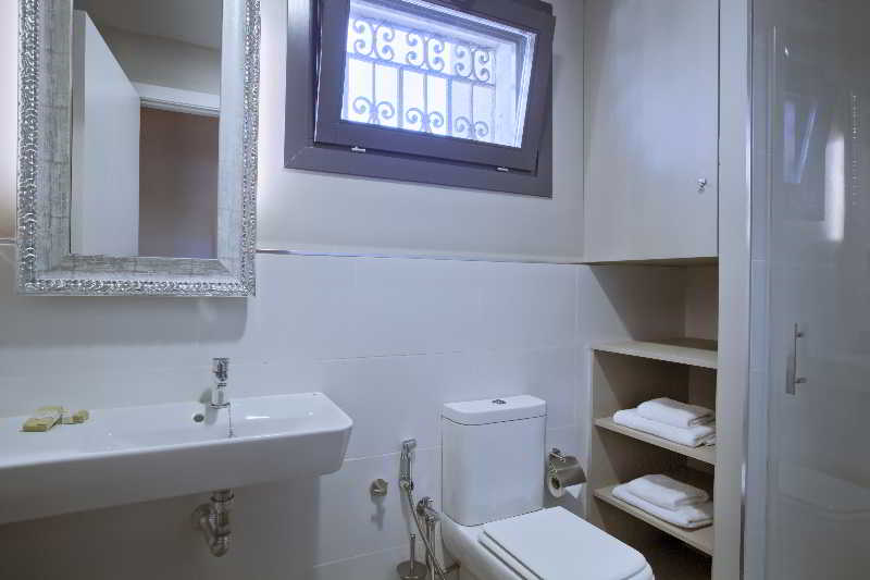 Ssa Sagrada Familia Apartments