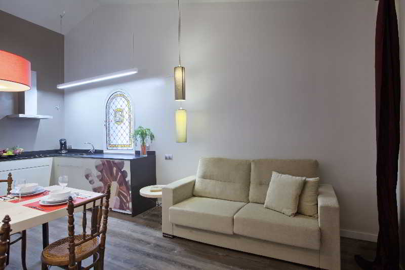 Ssa Sagrada Familia Apartments