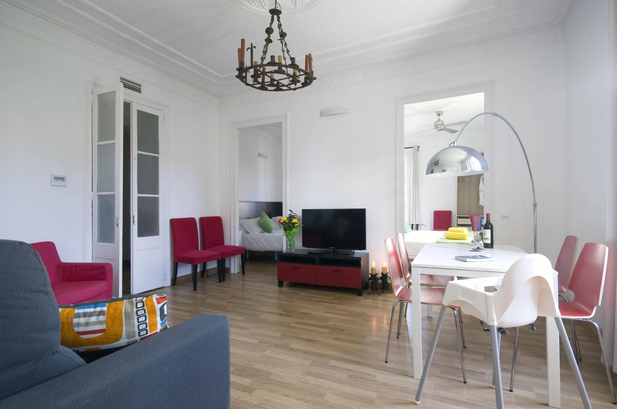 Stay Together Barcelona Apartments