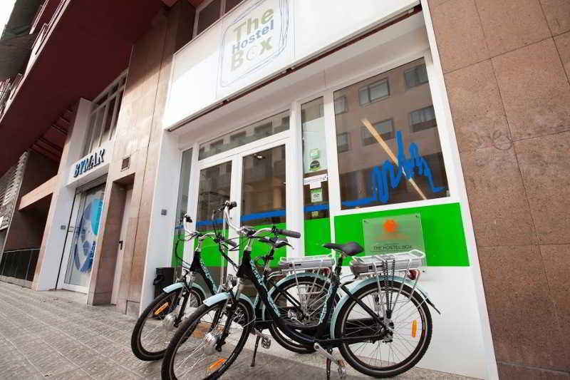 The Hostel Box Port