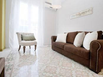 Two Sisters Apartments