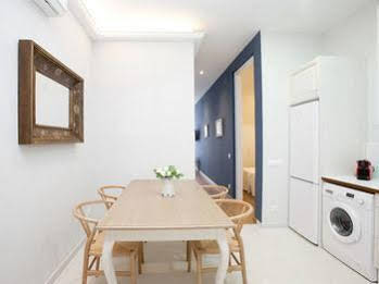 Two Sisters Apartments