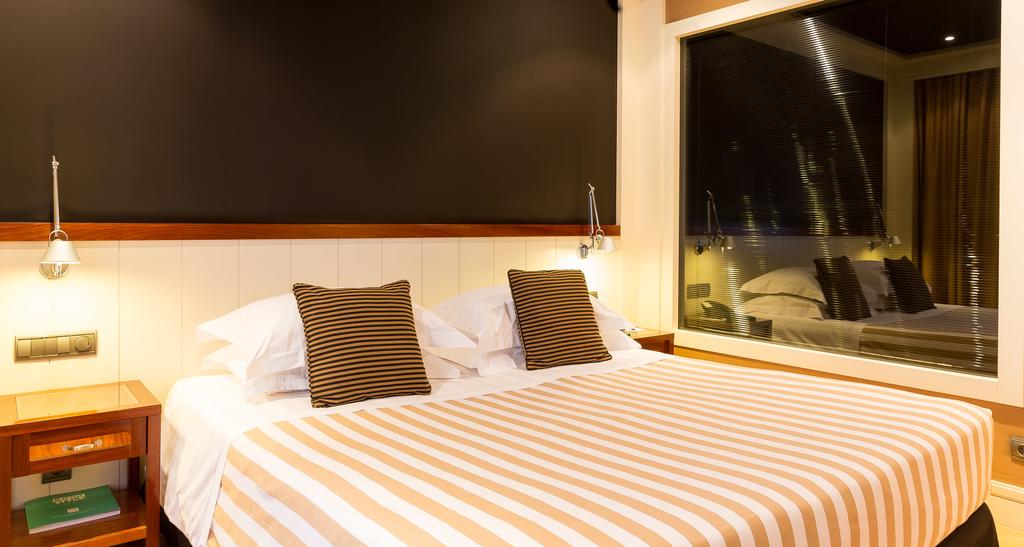 U232 Hotel