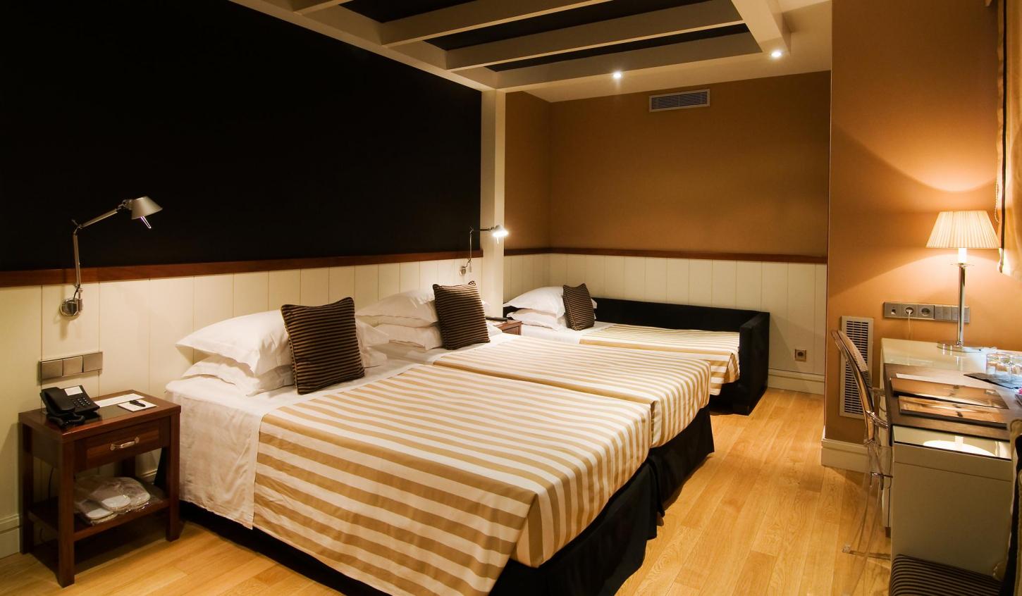 U232 Hotel