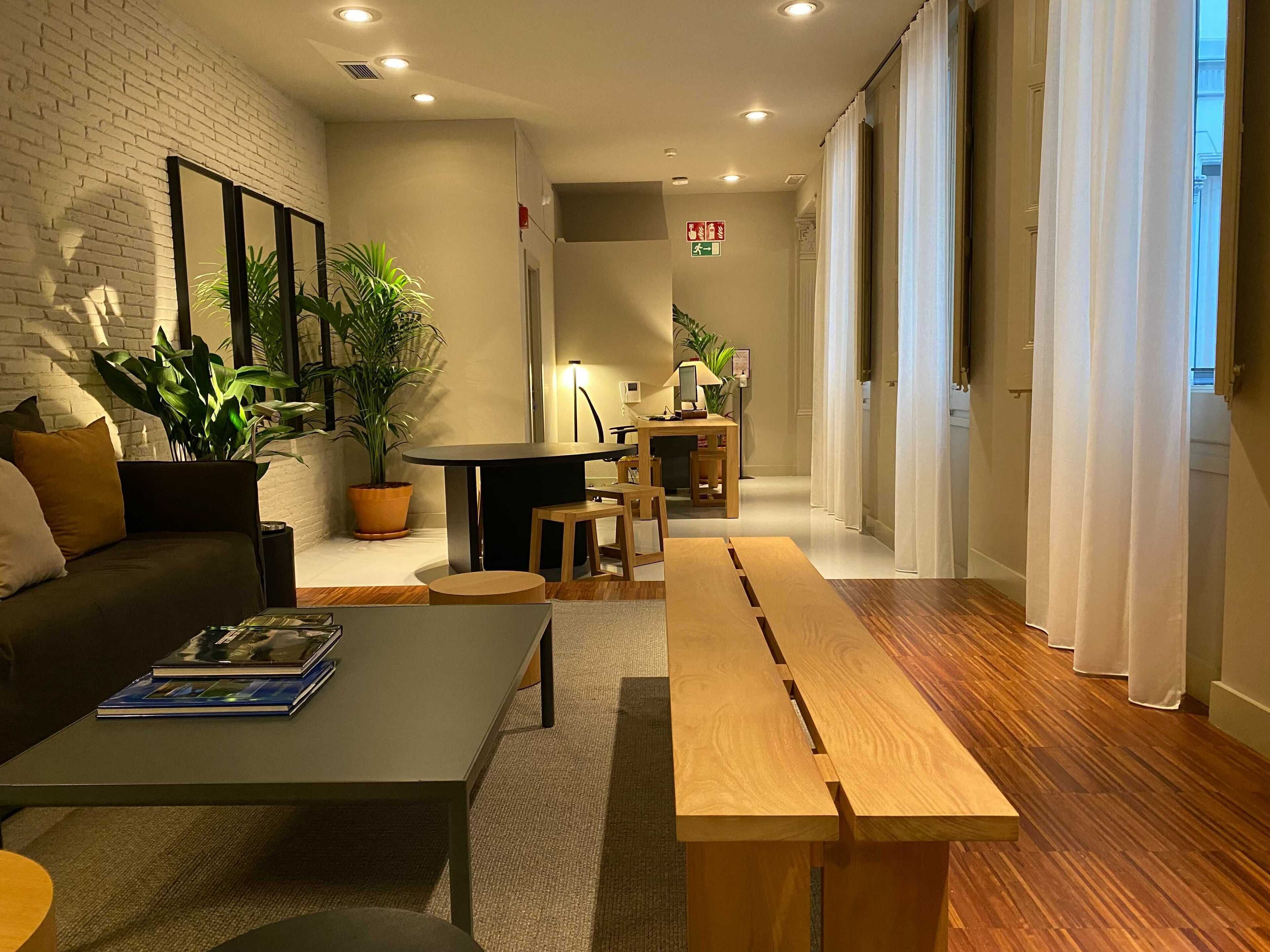 UMA Suites Barcelona Pau Claris Guesthouse