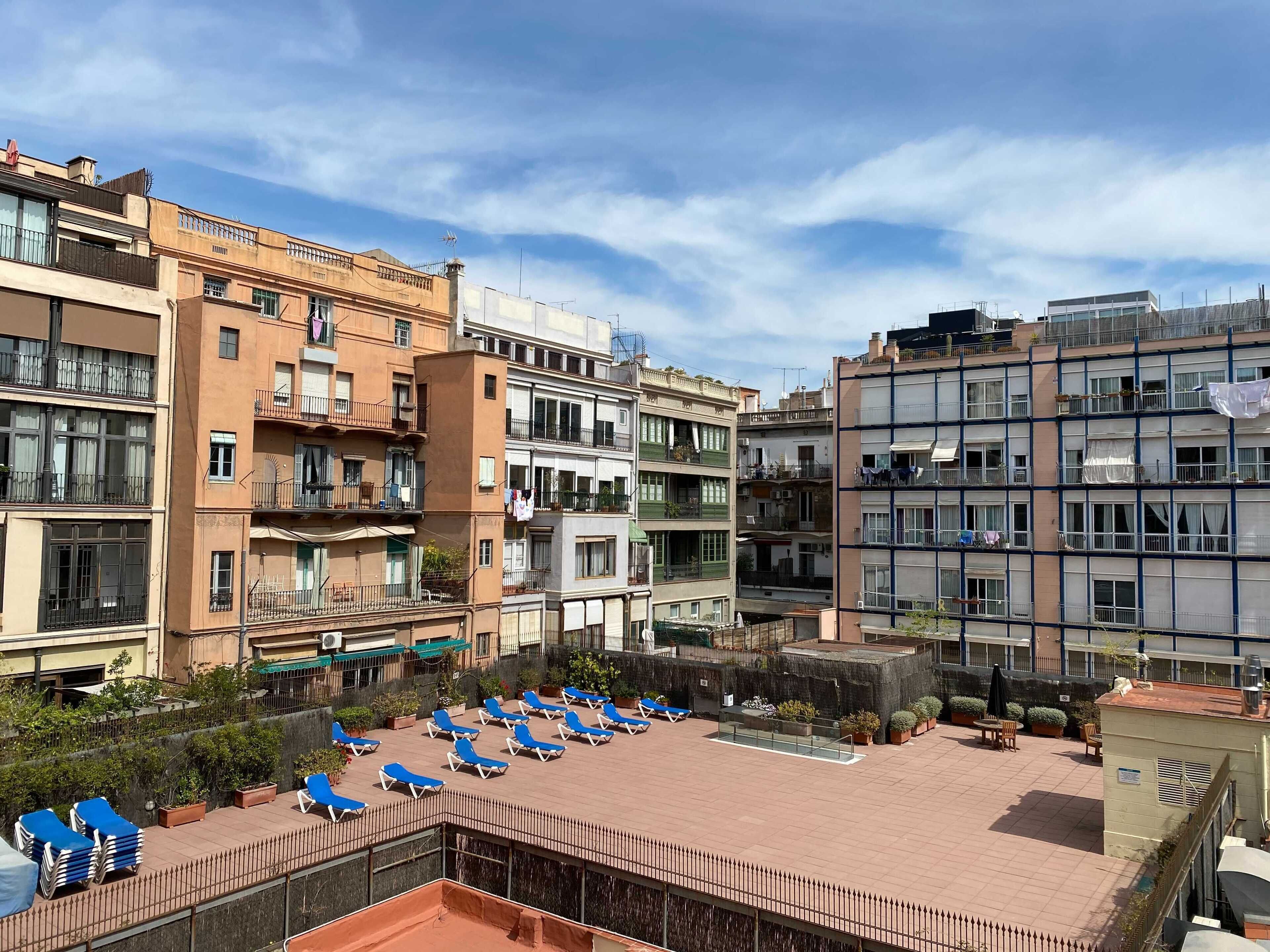 UMA Suites Barcelona Pau Claris Guesthouse