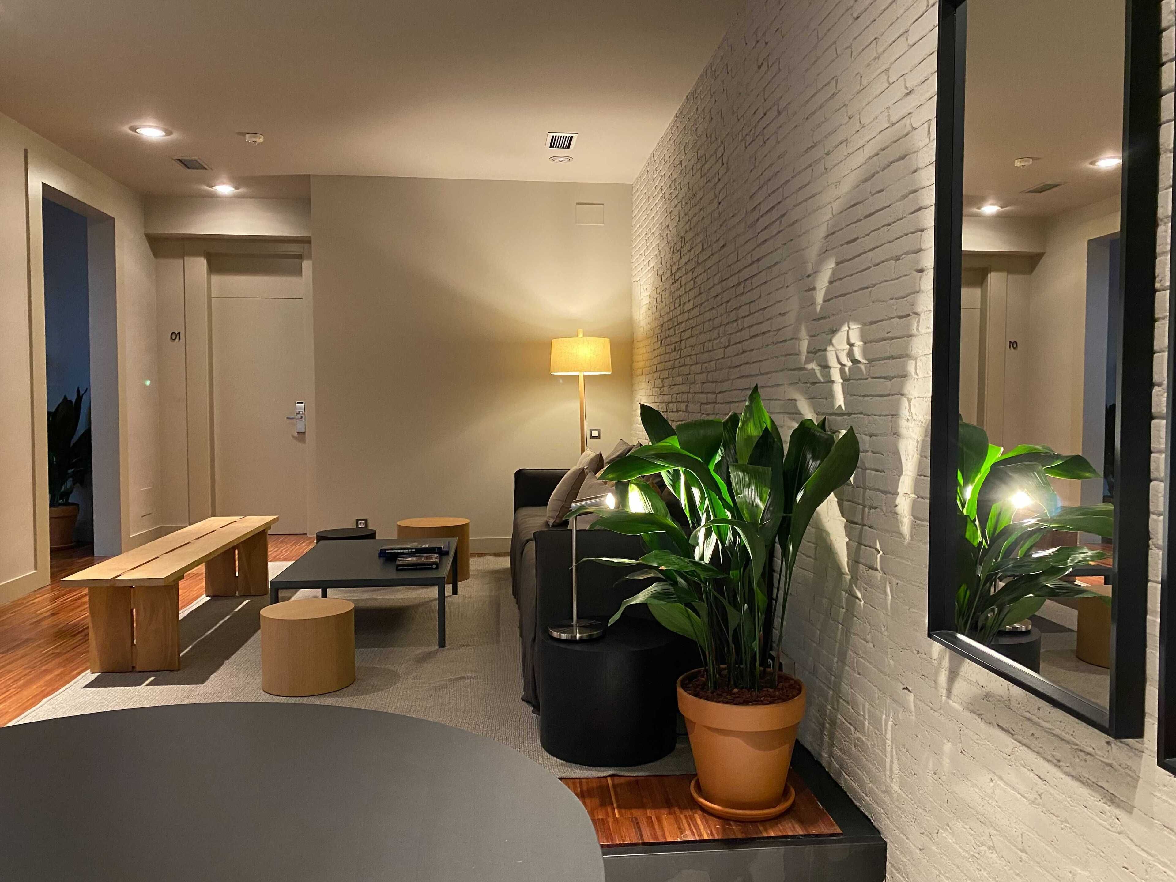UMA Suites Barcelona Pau Claris Guesthouse