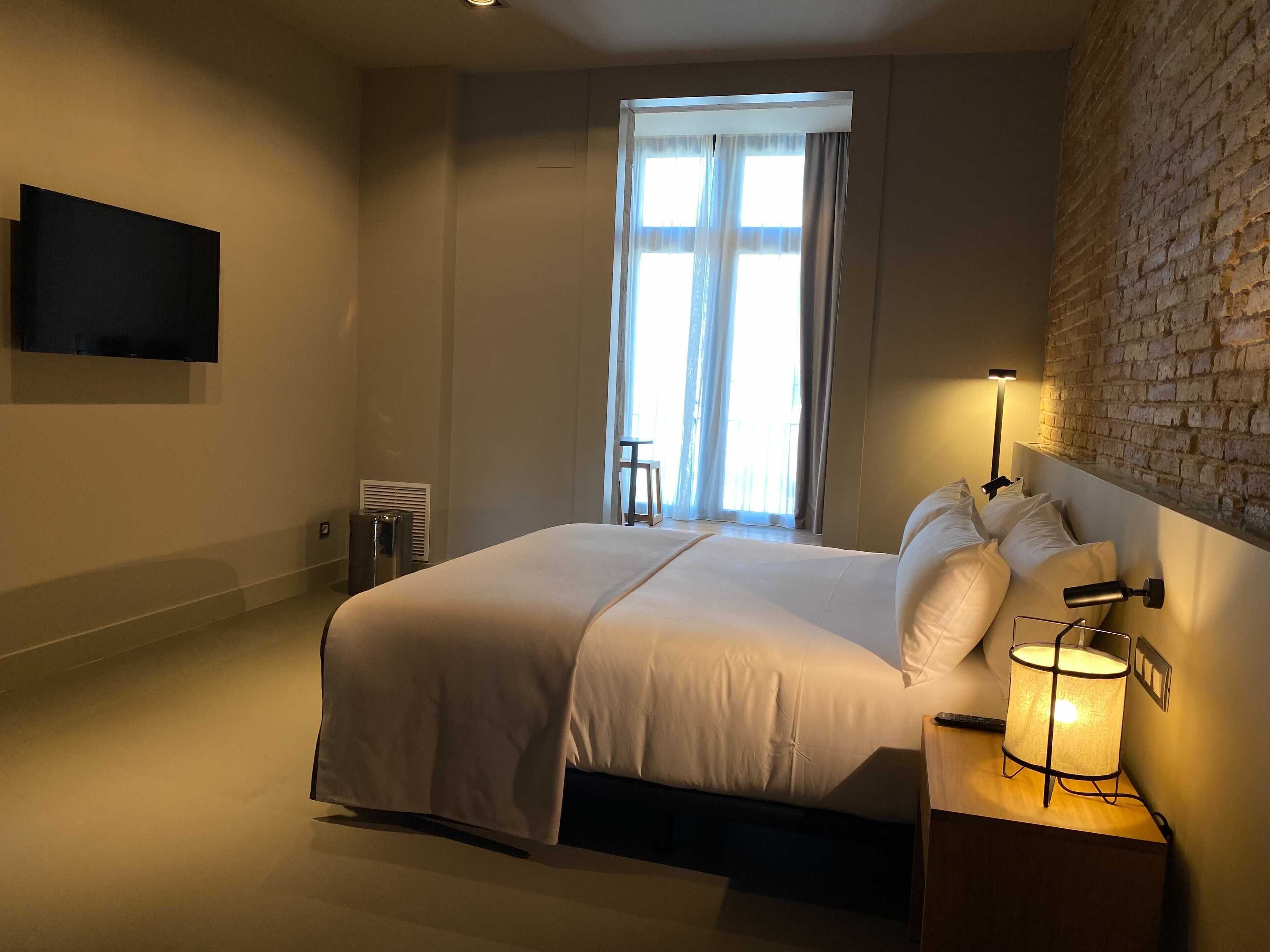 UMA Suites Barcelona Pau Claris Guesthouse