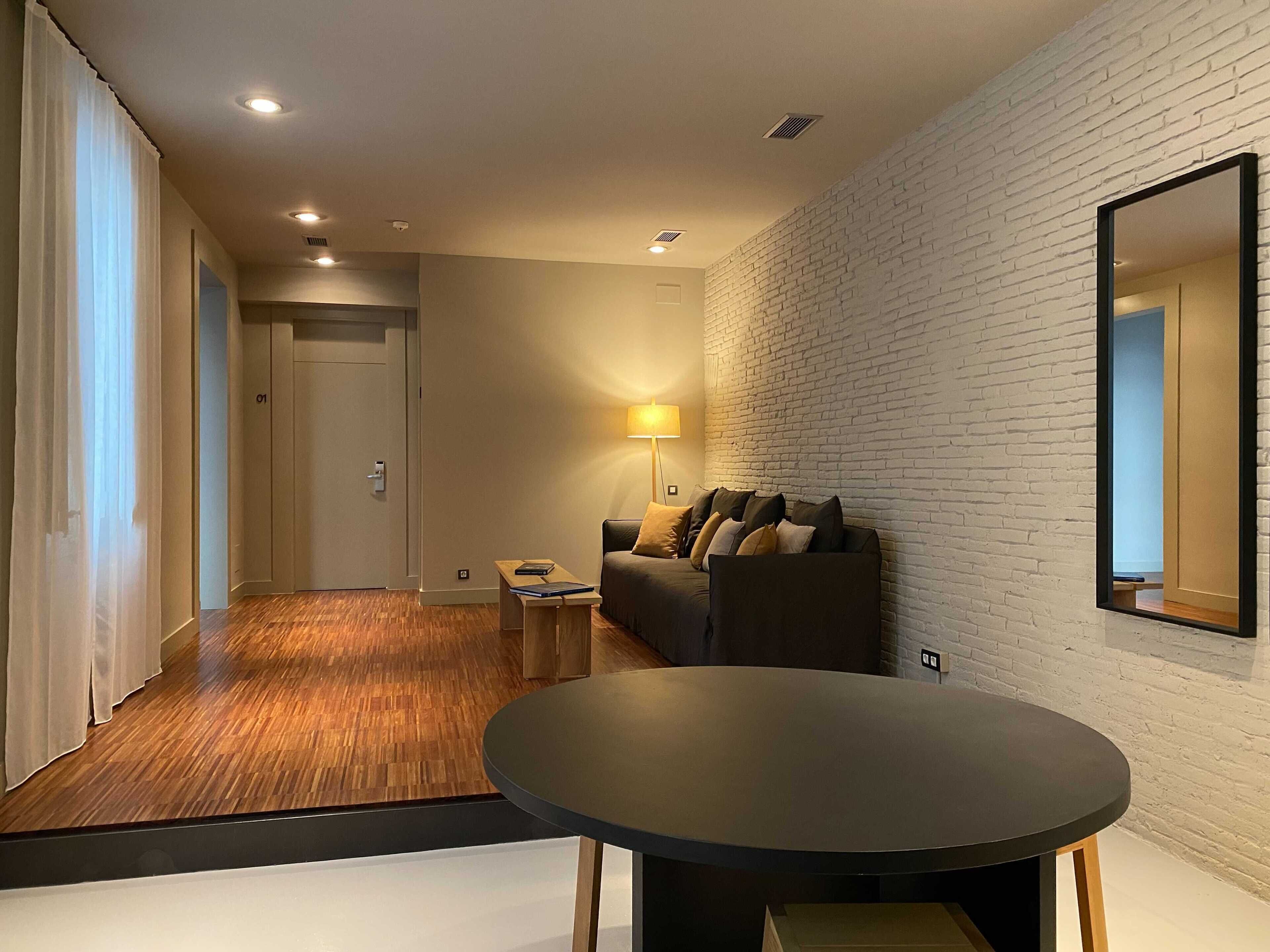 UMA Suites Barcelona Pau Claris Guesthouse