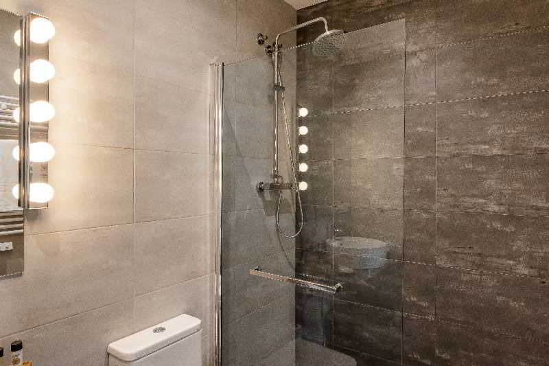 Urban District Vintage Suites
