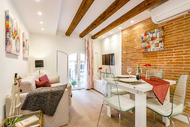 Urban District Vintage Suites