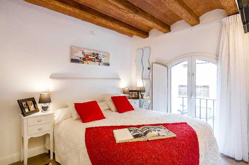 Urban District Vintage Suites