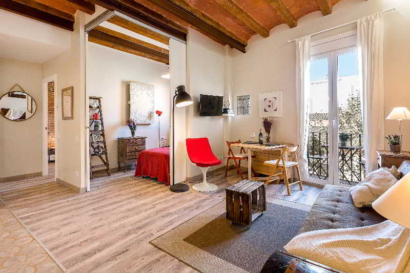 Urban District Vintage Suites