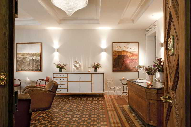 We Boutique Hotel