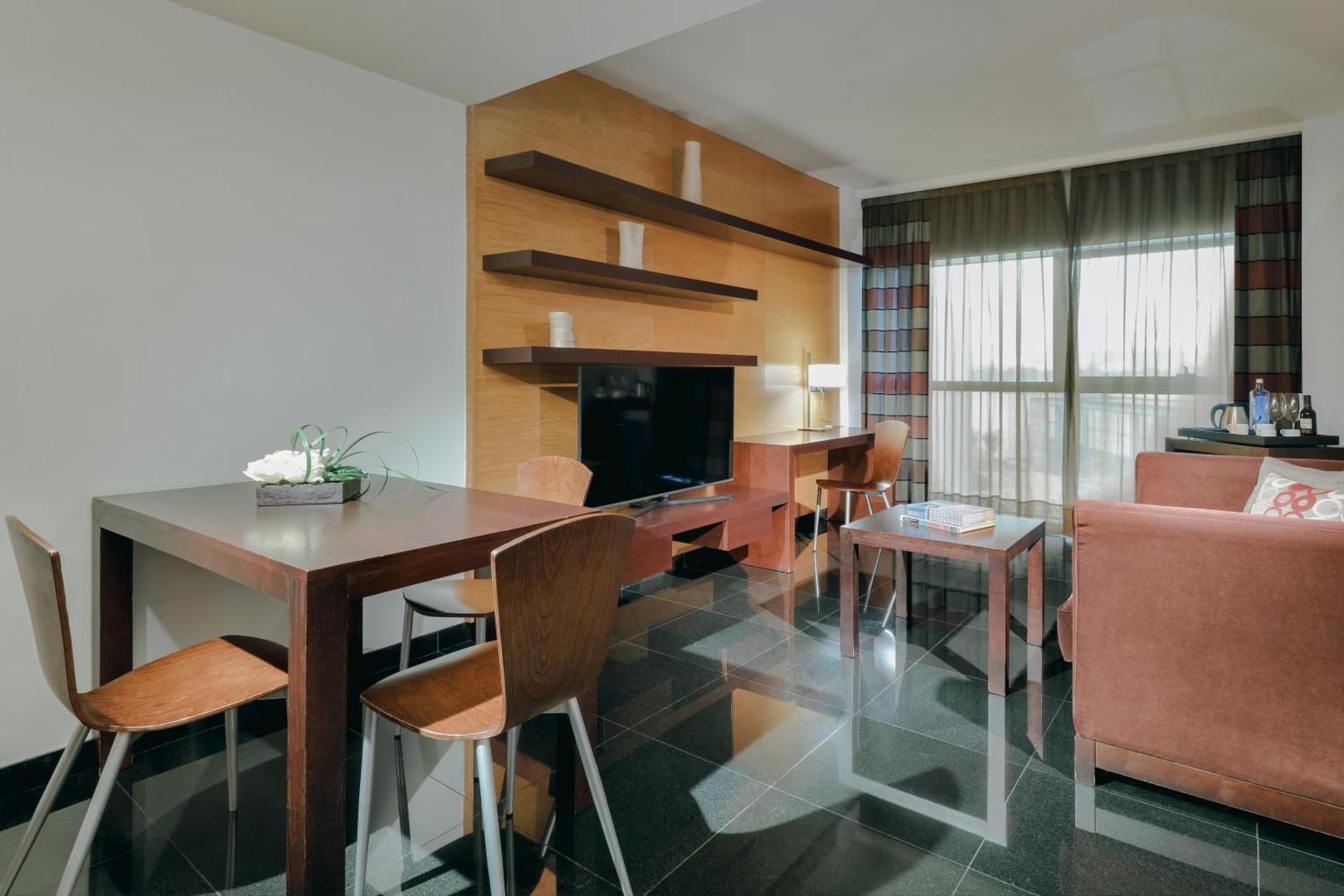 Hesperia Barcelona Fira Suites