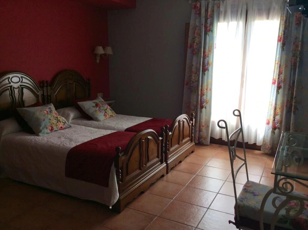 Hotel Rural Los Roturos