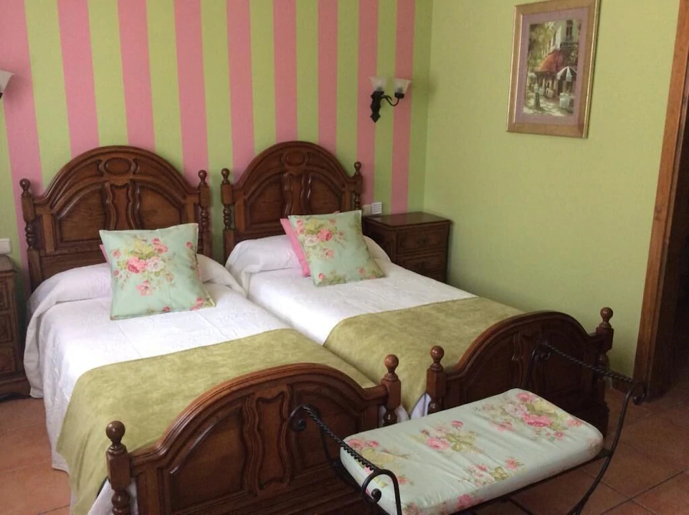 Hotel Rural Los Roturos