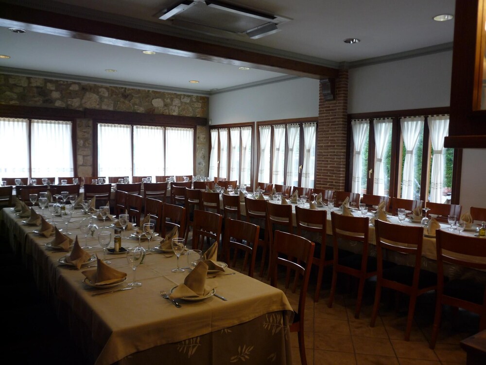 Hotel Rural Los Roturos