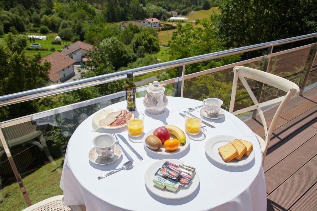 Hotel Txoriene