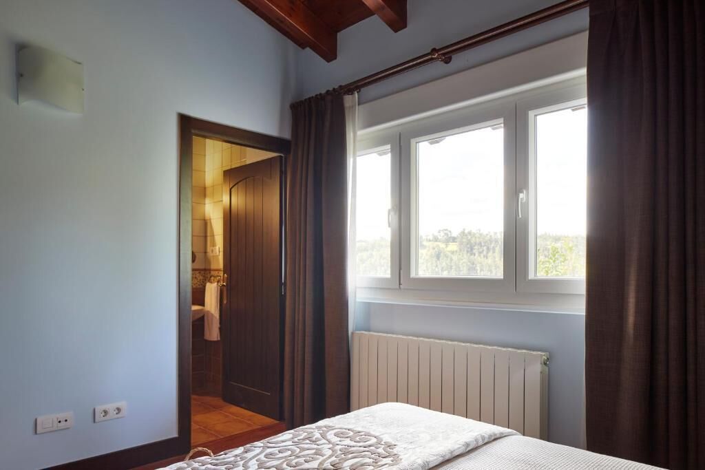 Hotel Txoriene