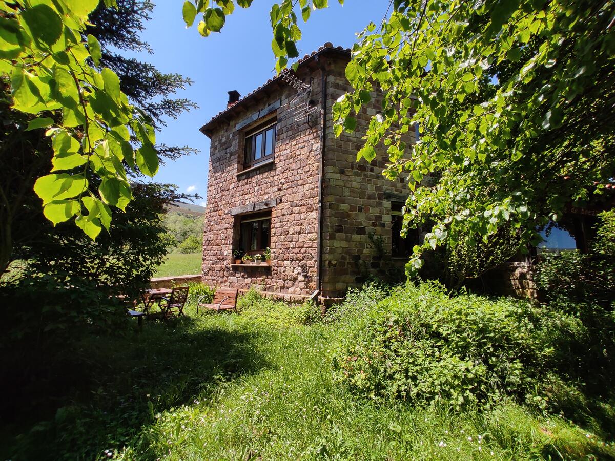 Jardín Mandala - Casa Rural “Valle de Brezos”