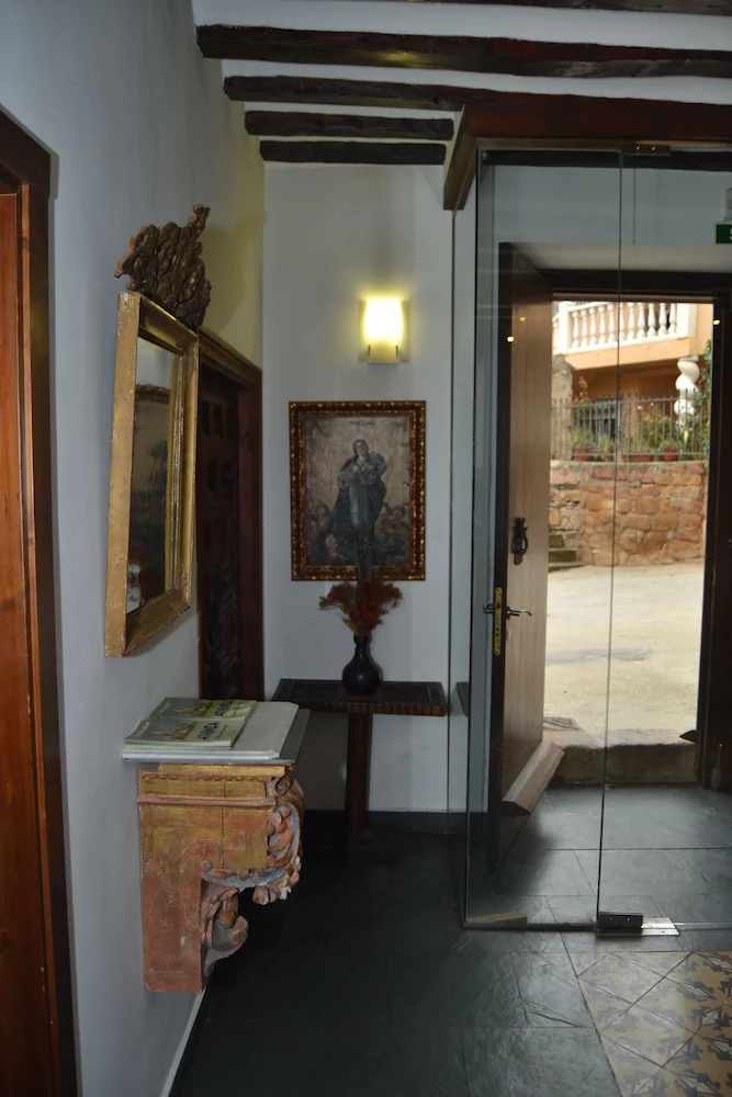 Antiguo Palacio De Atienza