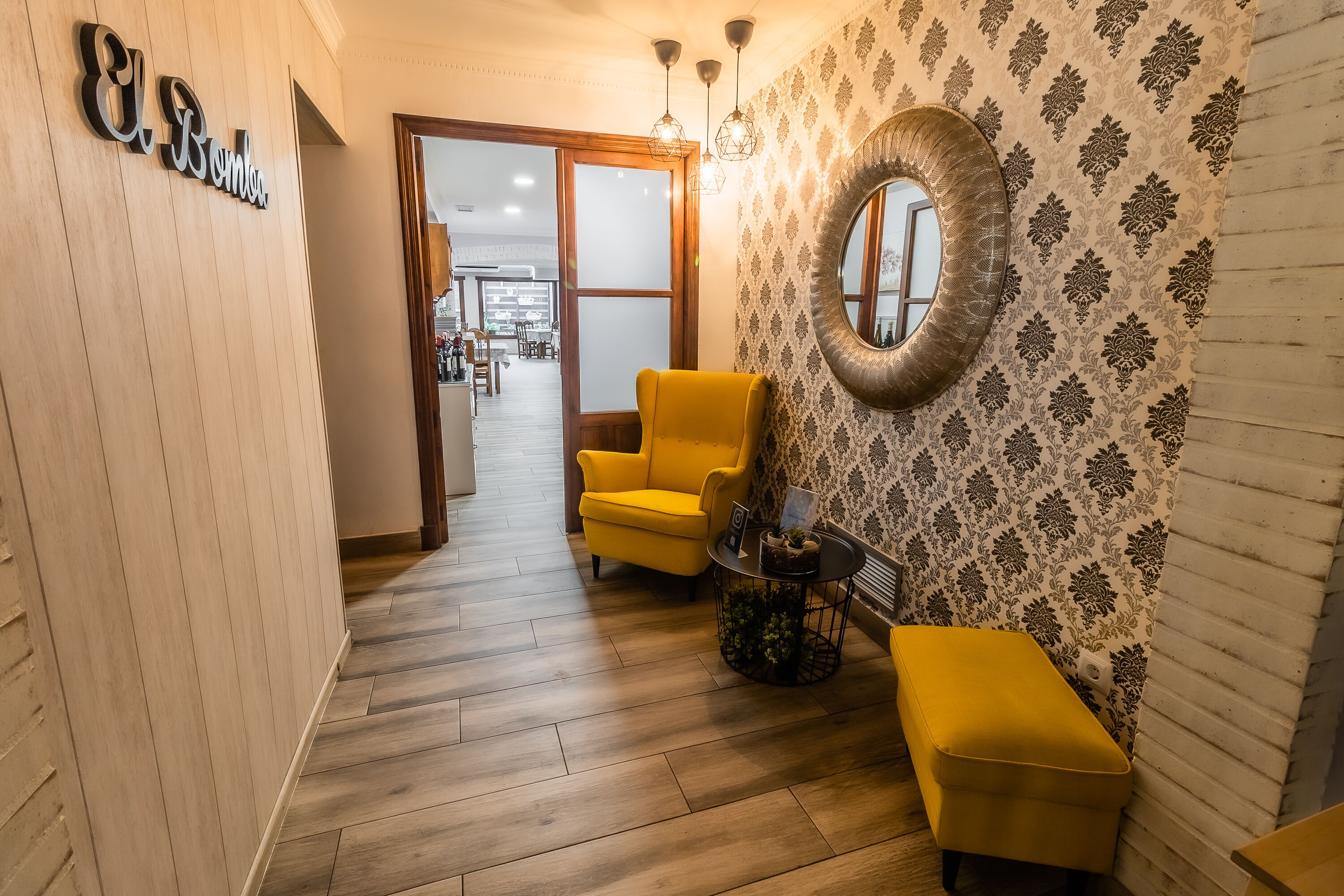 Hostal Restaurante El Bomba