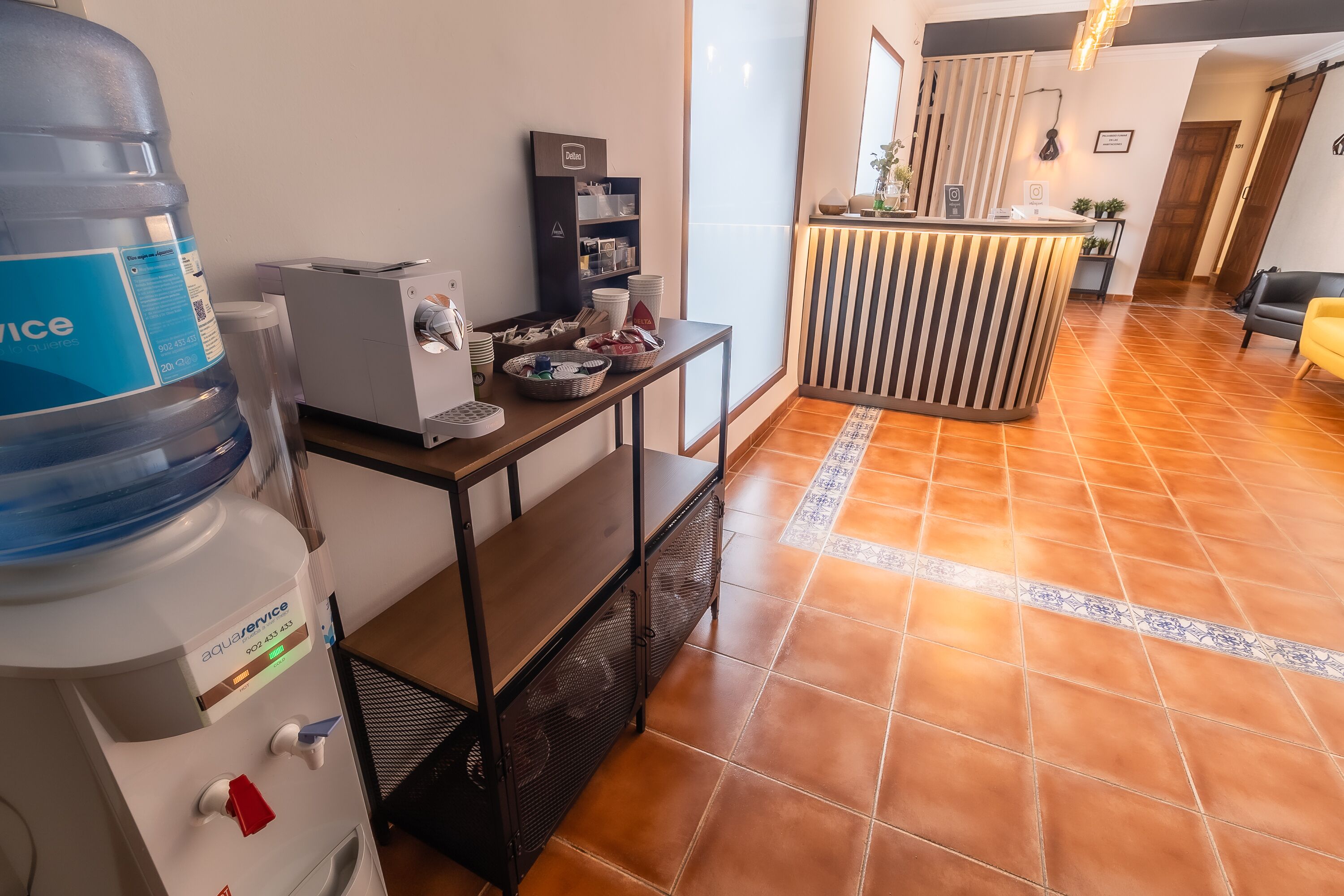 Hostal Restaurante El Bomba