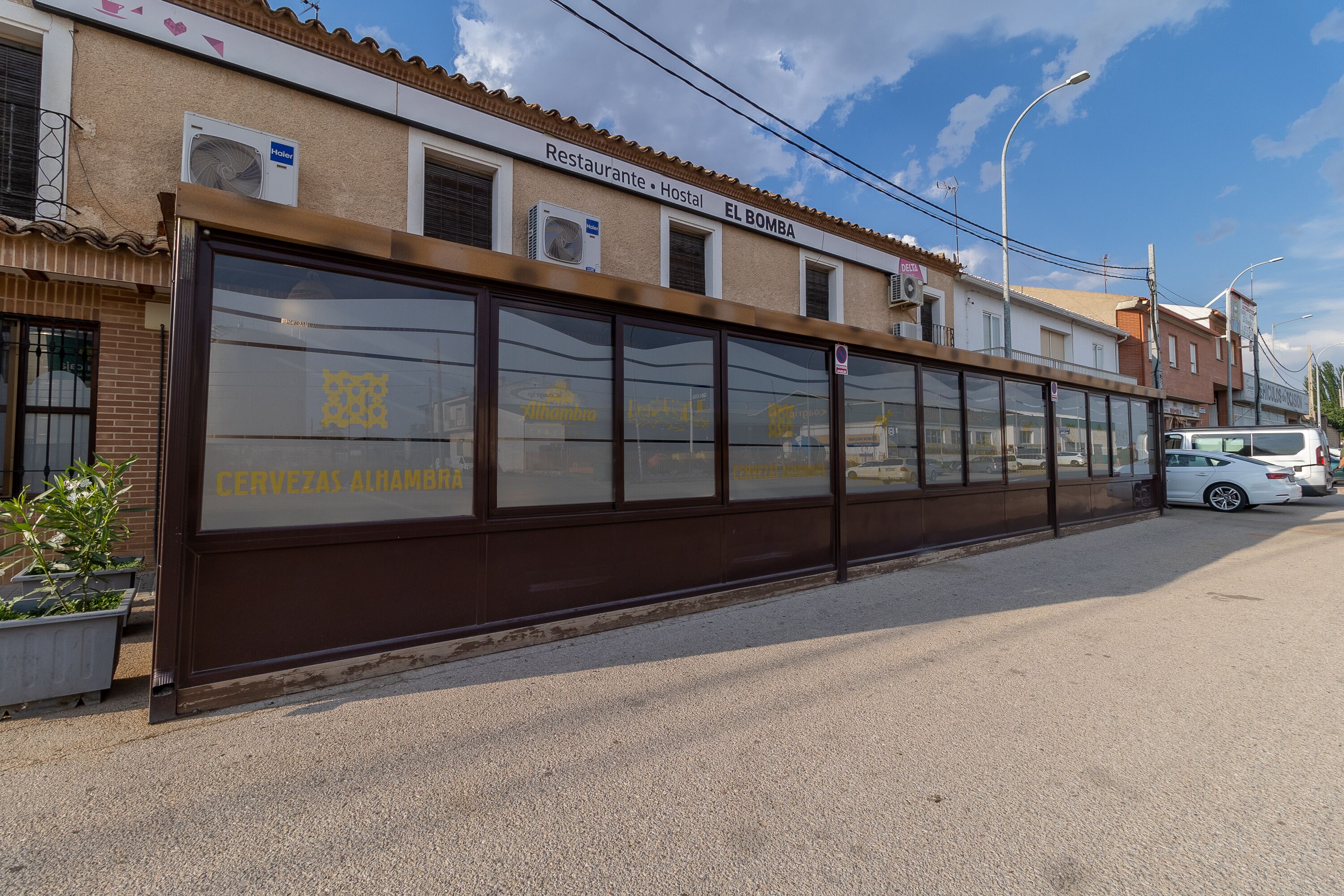 Hostal Restaurante El Bomba