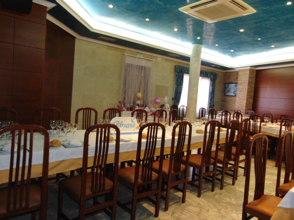 Hostal Restaurante ACUARIO