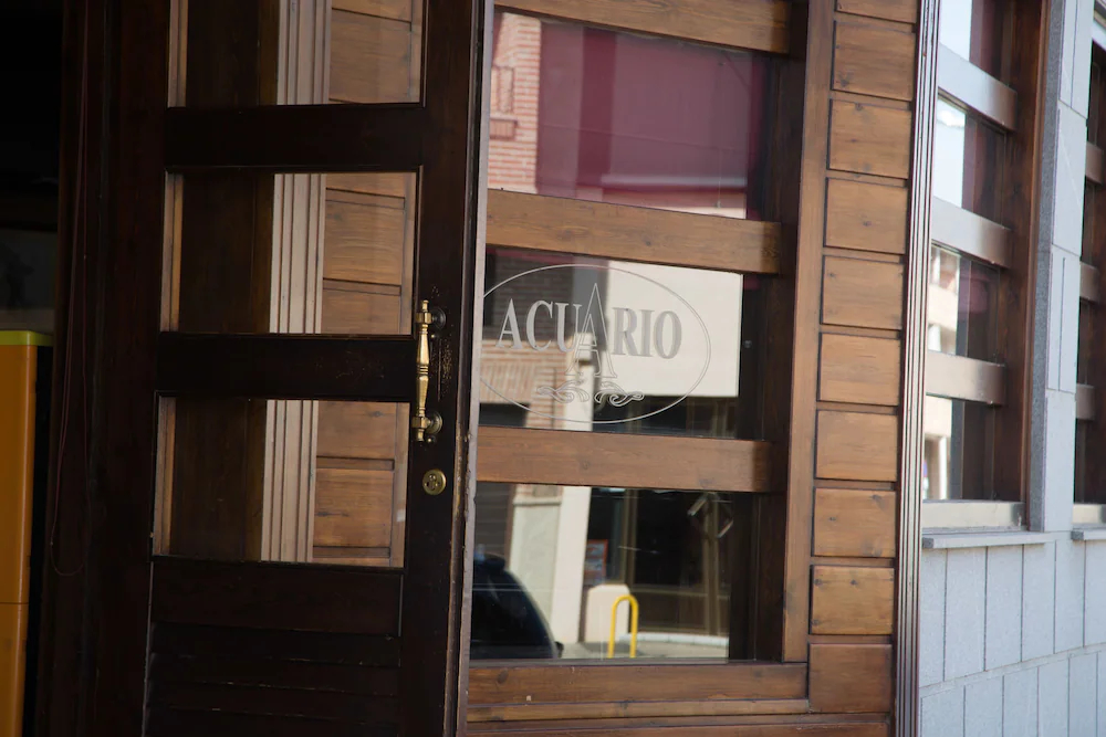 Hostal Restaurante ACUARIO