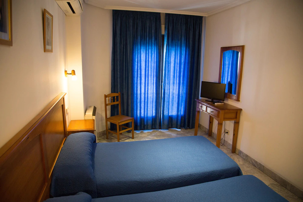 Hostal Restaurante ACUARIO