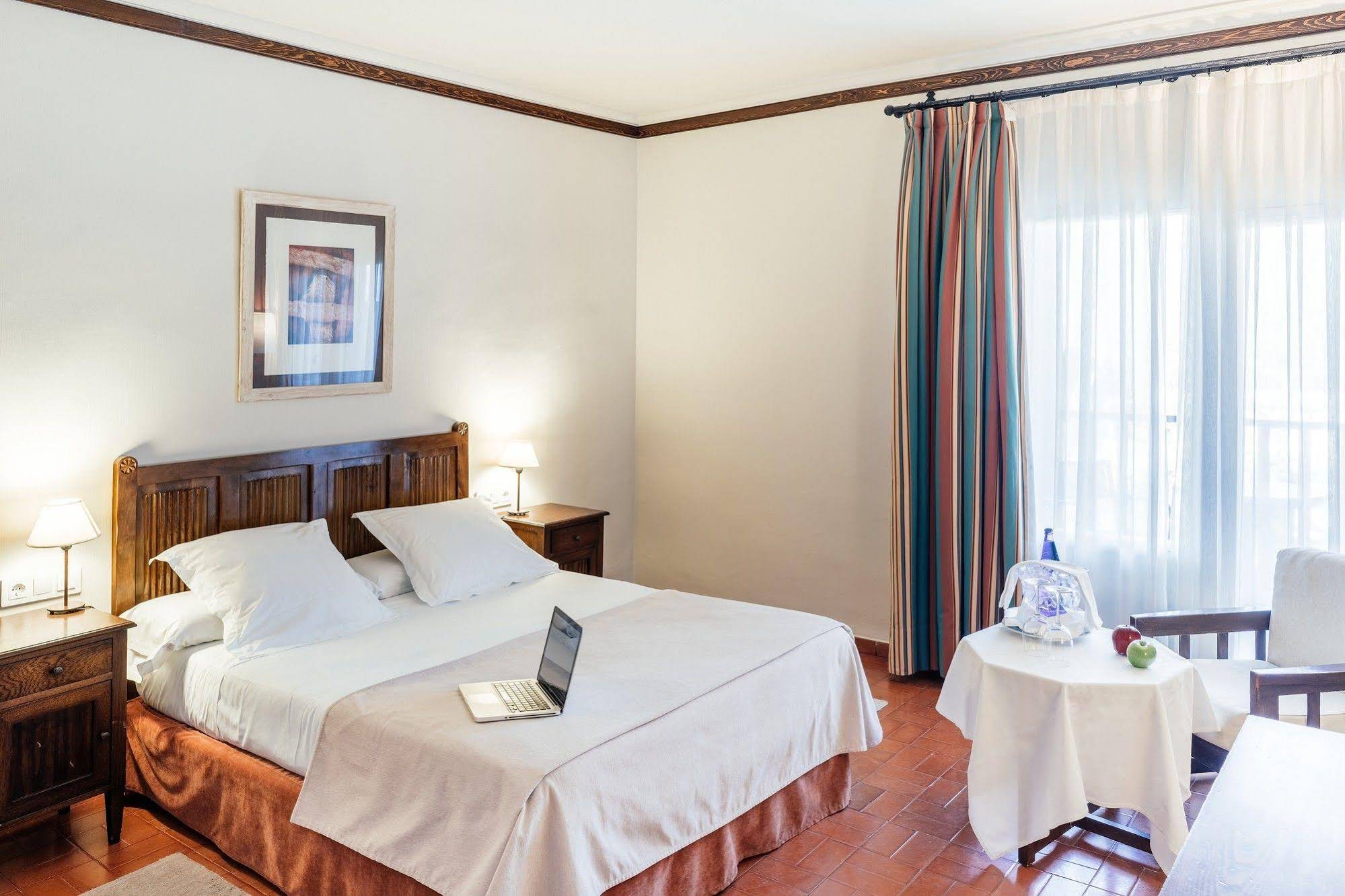 Parador De Manzanares