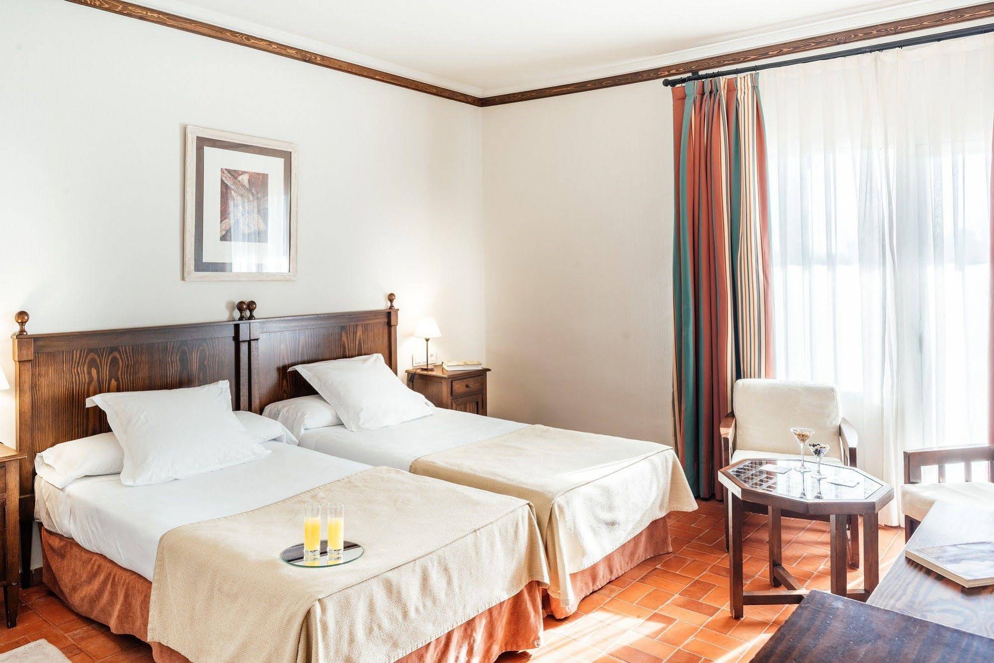 Parador De Manzanares