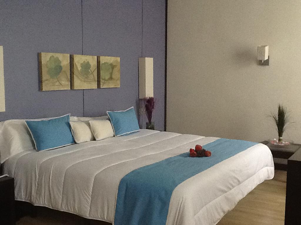 Hotel Puerta de Ocaña