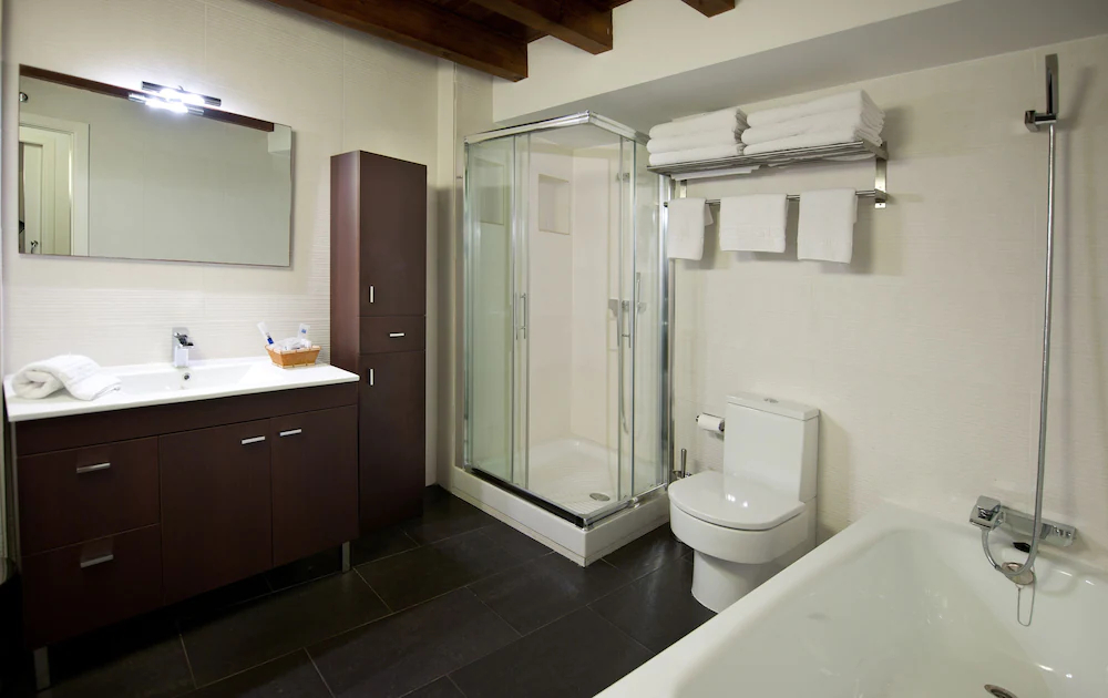 Abad Toledo Apartments