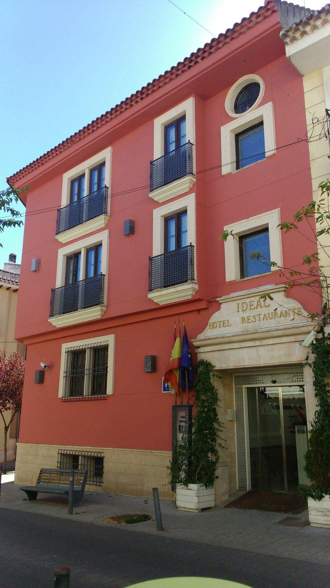 Hostal Ideal
