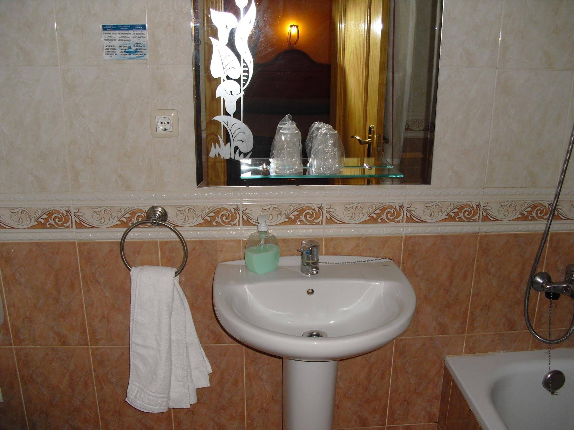 Hostal Bellas