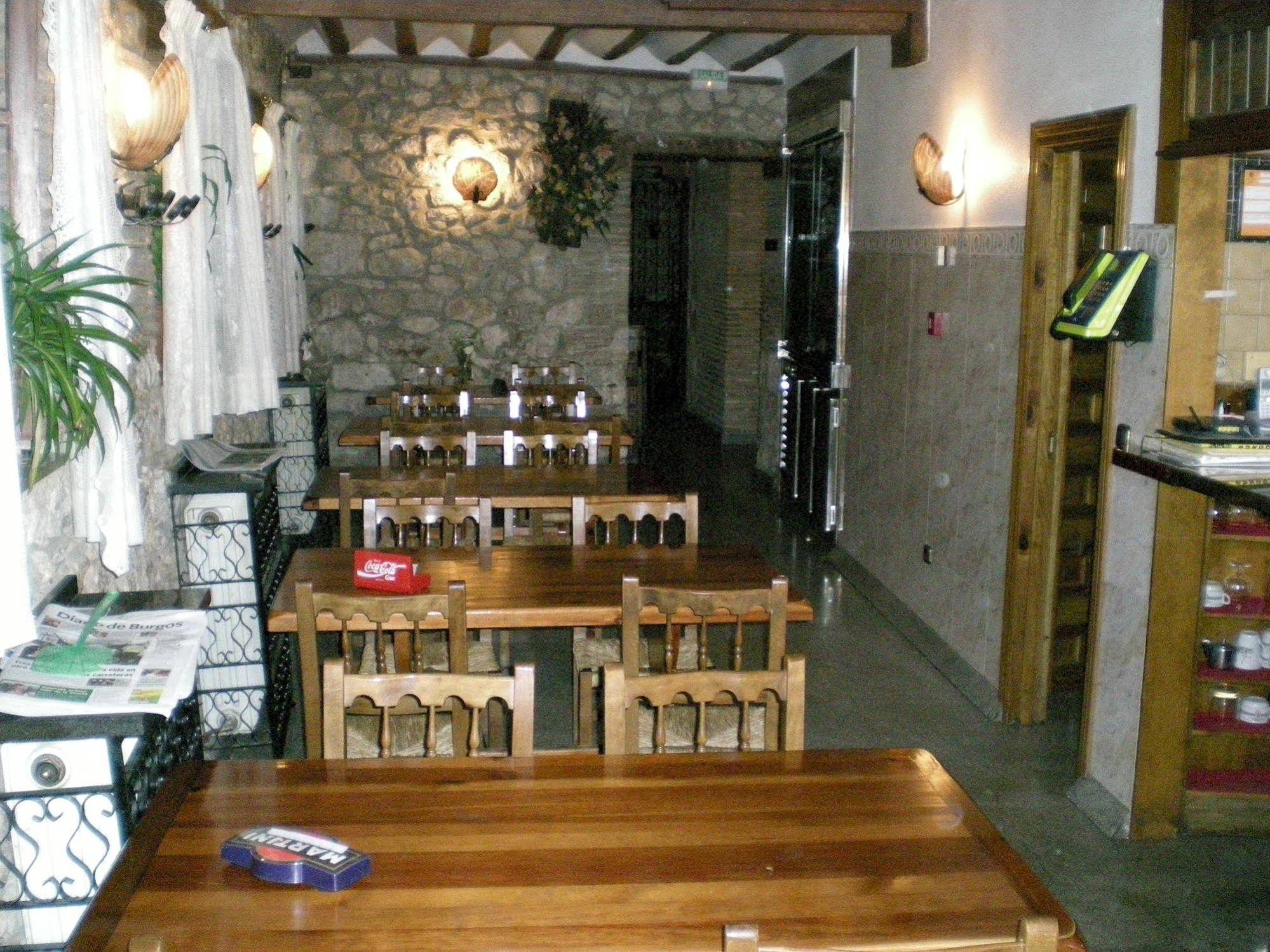 Hotel Puerta Romeros