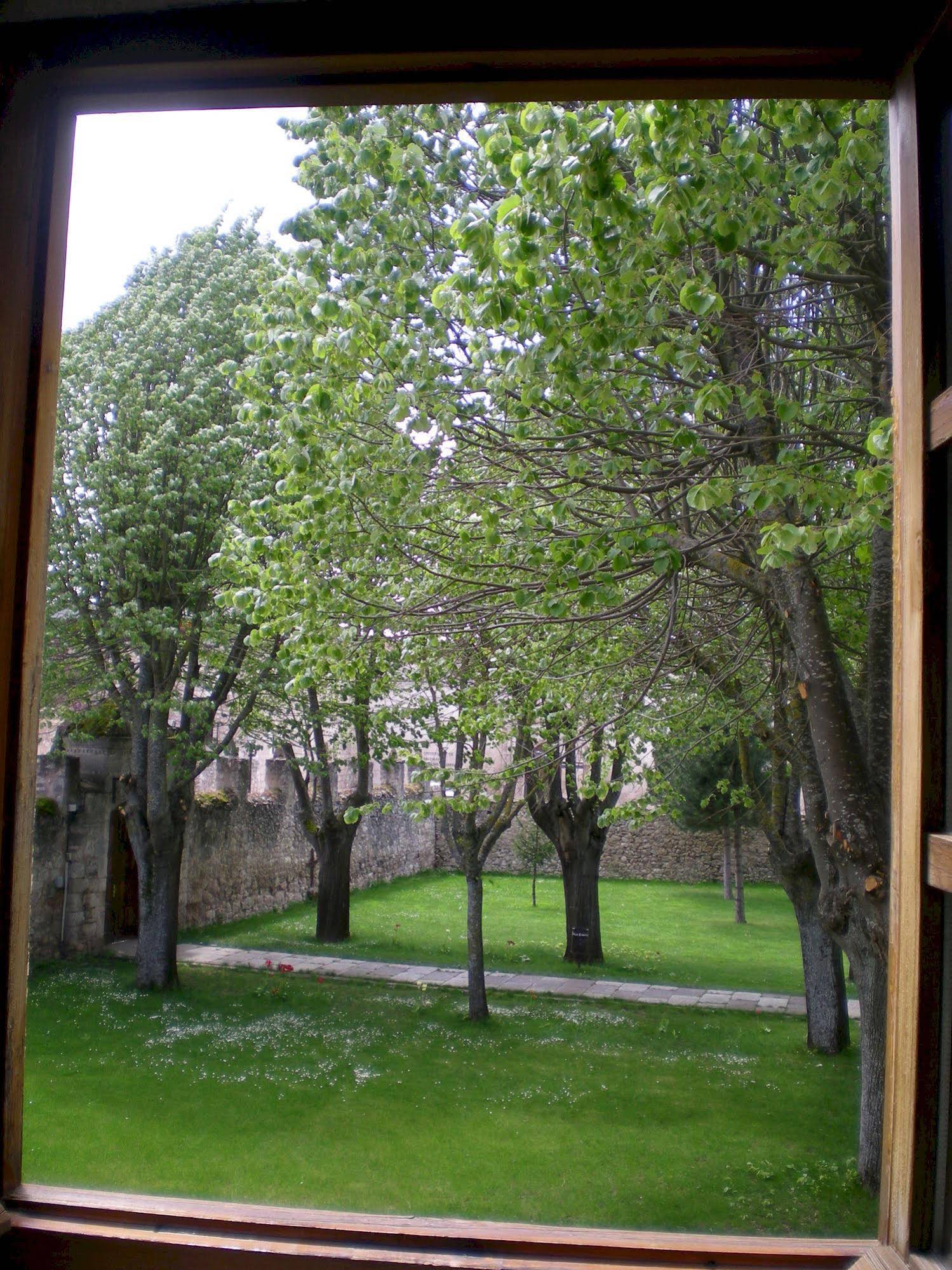 Hotel Puerta Romeros
