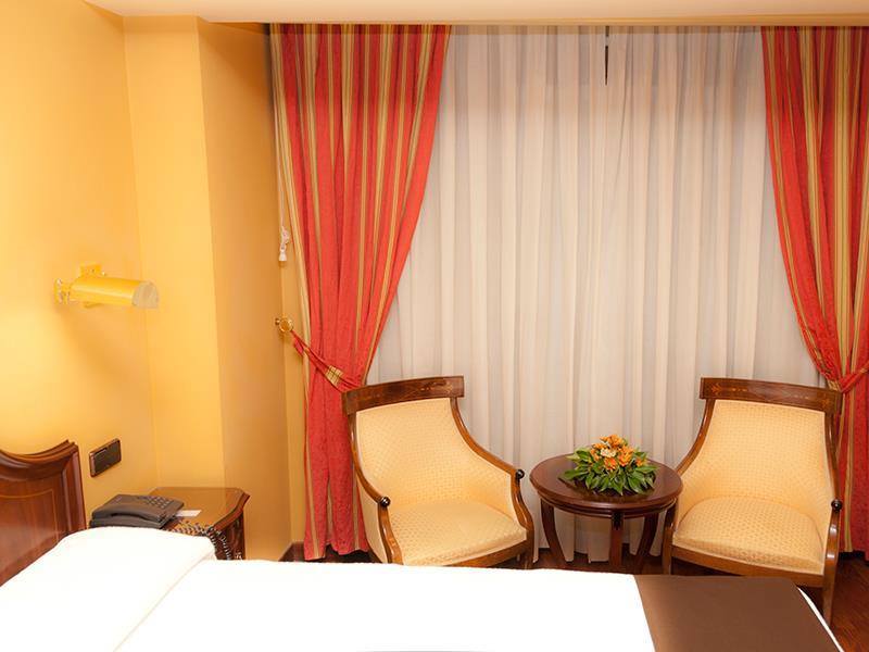Hotel Corona de Castilla Burgos