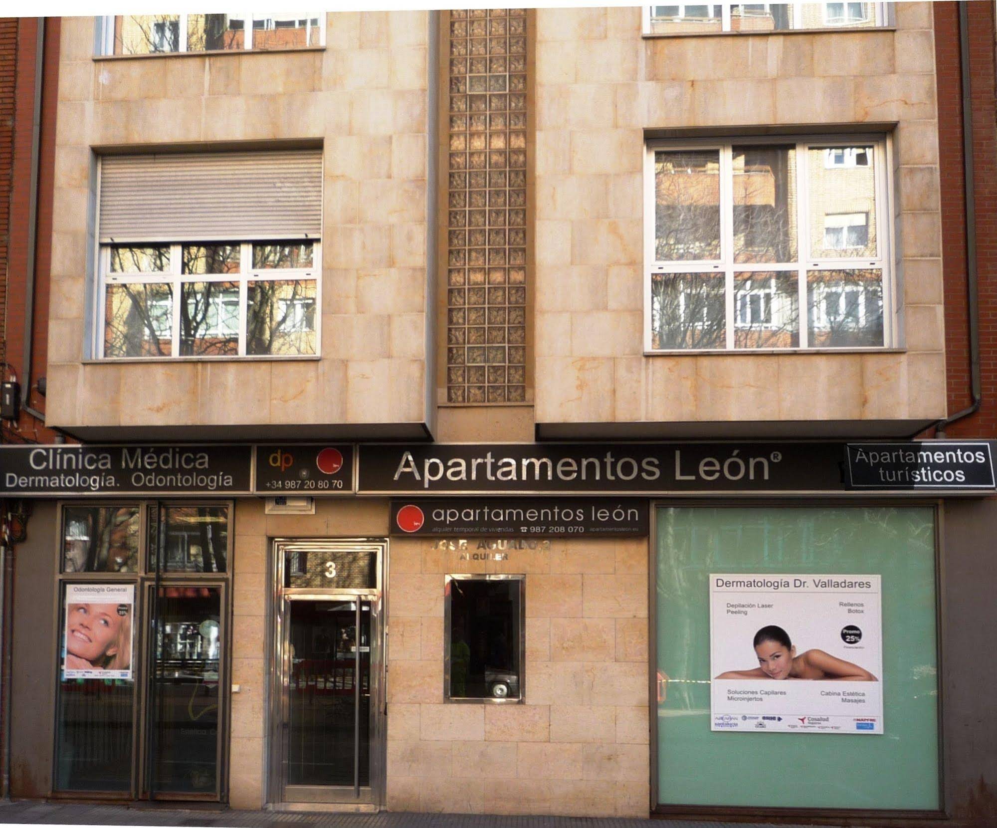 Apartamentos Leon
