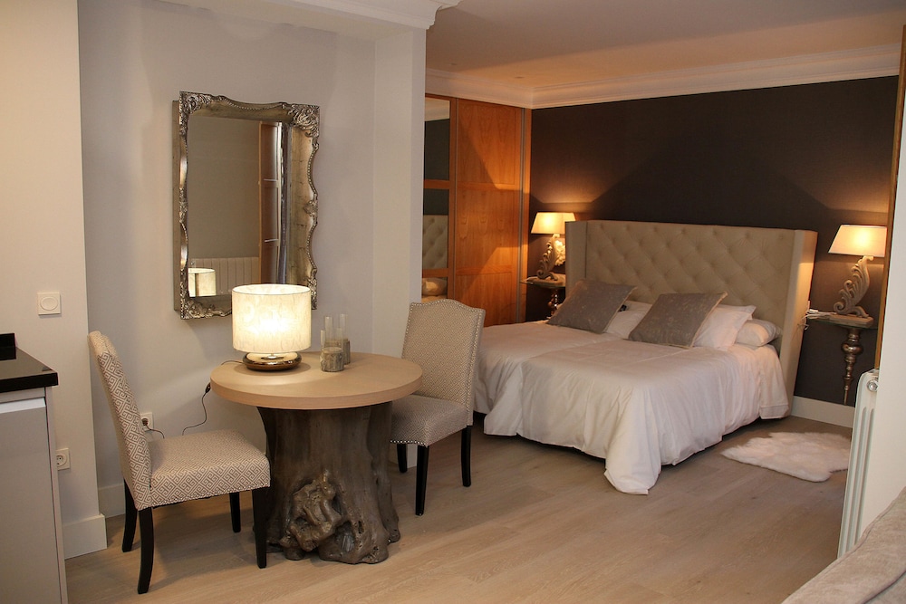 Principia Suites