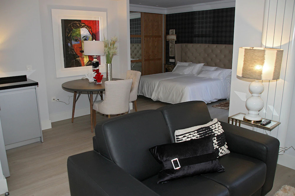 Principia Suites