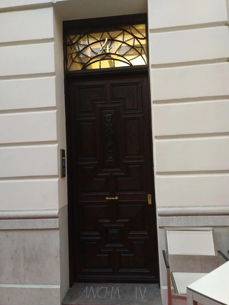 Principia Suites
