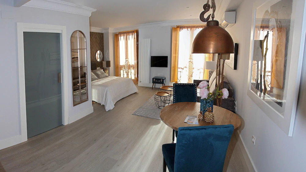 Principia Suites