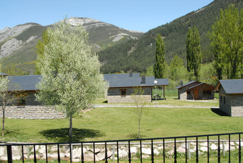 Casas de Montana  Alto Curueno