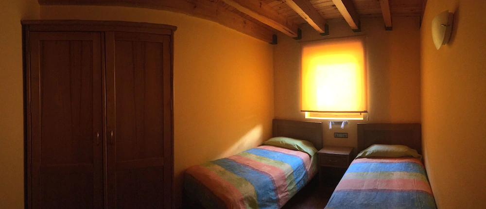 Casas de Montana  Alto Curueno