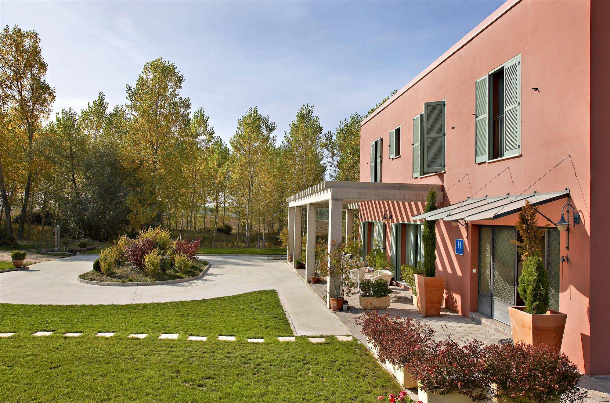 Hotel Santa Coloma del Camino