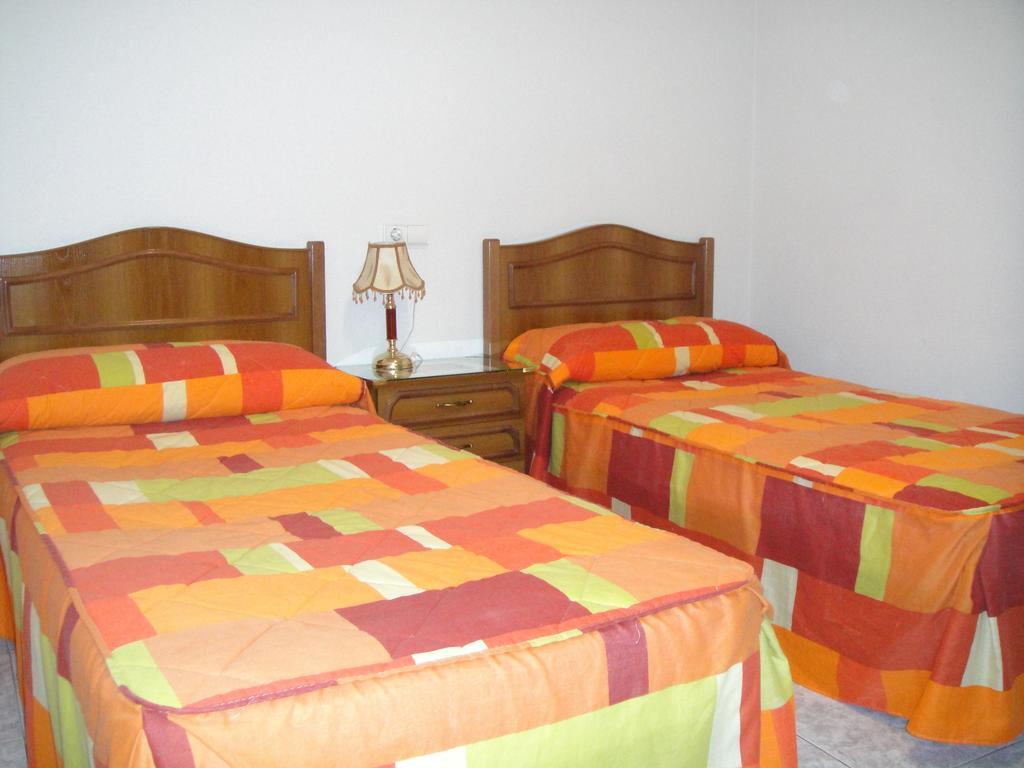 Hotel Hostal Uria